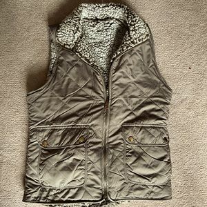 Thread & Supply reversible Sherpa vest